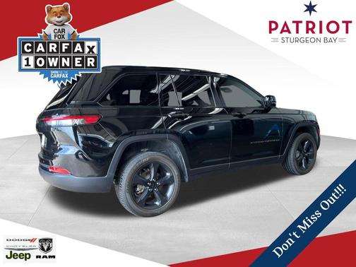 2022 Jeep Grand Cherokee Altitude