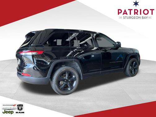 2022 Jeep Grand Cherokee Altitude