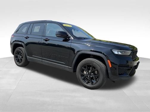2024 Jeep Grand Cherokee Laredo