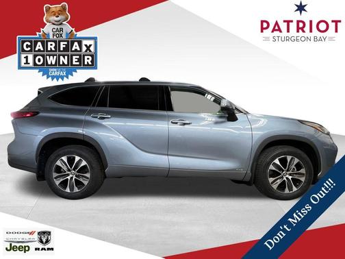 2022 Toyota Highlander Hybrid XLE