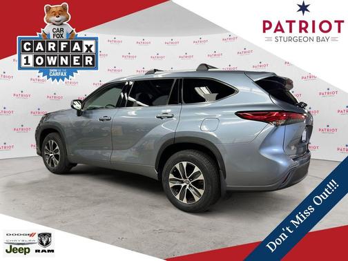 2022 Toyota Highlander Hybrid XLE