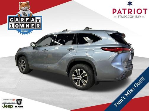 2022 Toyota Highlander Hybrid XLE