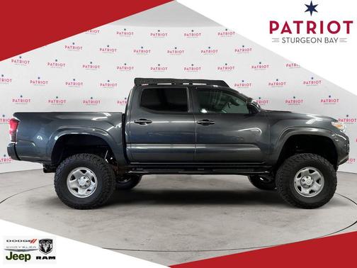 2022 Toyota Tacoma SR