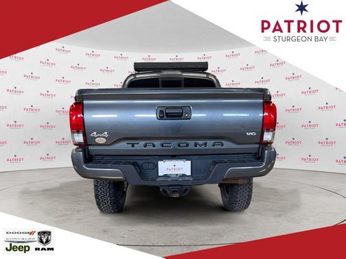2022 Toyota Tacoma SR