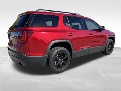 2022 GMC Acadia AT4
