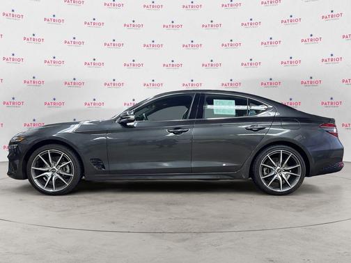 2023 Genesis G70 2.0T