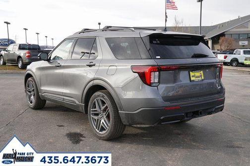 Carbonized Gray Metallic 2026 Ford Explorer ST-Line