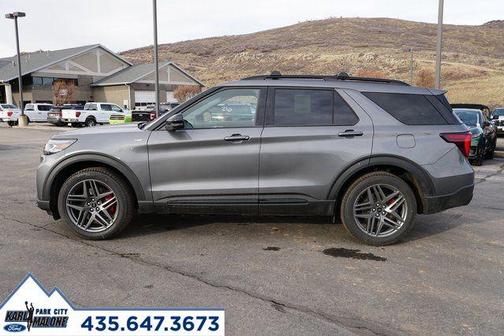 Carbonized Gray Metallic 2026 Ford Explorer ST-Line
