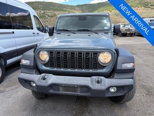 Anvil Clearcoat 2024 Jeep Wrangler Sport