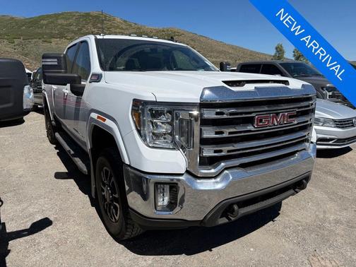 White 2020 GMC Sierra 2500 SLE