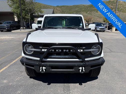 Oxford White 2024 Ford Bronco Outer Banks