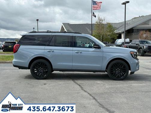 Glacier Gray Metallic 2026 Ford Expedition Platinum