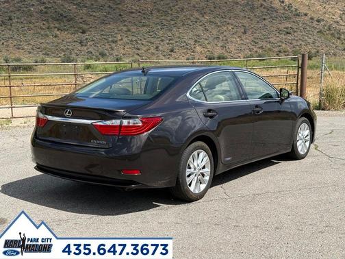 Pearl 2013 Lexus ES 300h Base