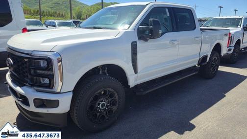 Star White 2026 Ford F-350 Lariat Super Duty
