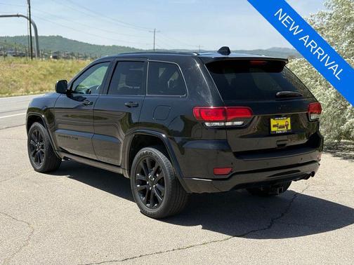Diamond Black 2020 Jeep Grand Cherokee Altitude
