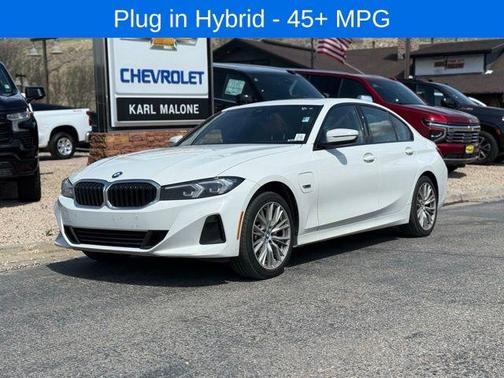 Alpine White 2023 BMW 330e xDrive