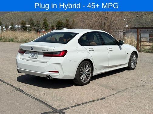 Alpine White 2023 BMW 330e xDrive