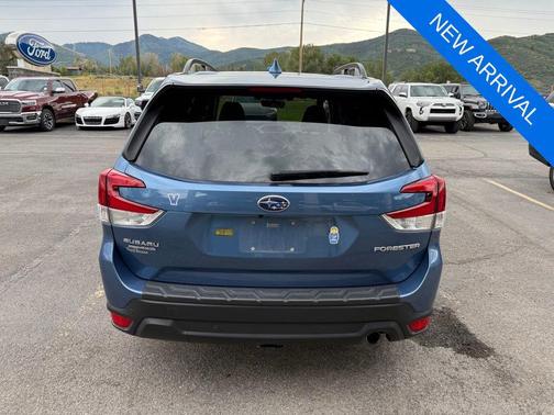 Horizon Blue Pearl 2019 Subaru Forester Limited