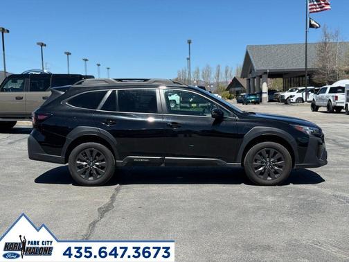 Crystal Black Silica 2025 Subaru Outback Onyx Edition