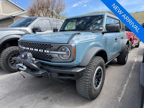 Blue 2023 Ford Bronco Badlands