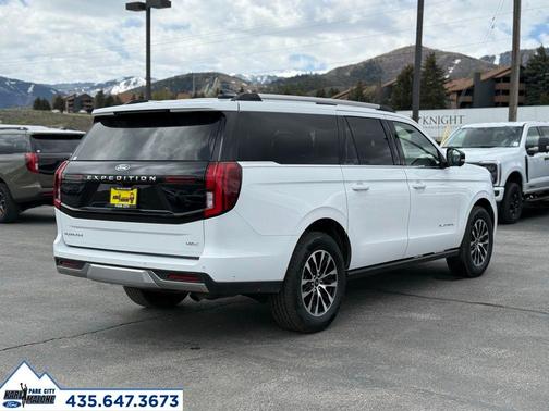 Oxford White 2025 Ford Expedition Max Platinum