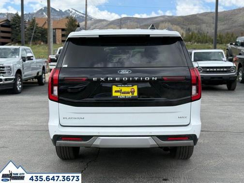 Oxford White 2025 Ford Expedition Max Platinum