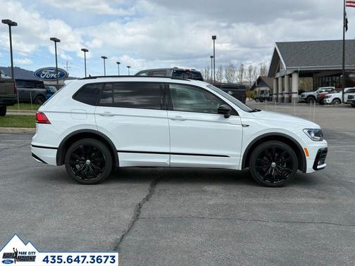 Pure White 2021 Volkswagen Tiguan 2.0T SE R-Line Black