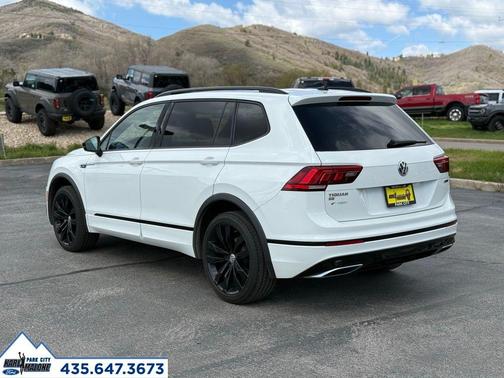 Pure White 2021 Volkswagen Tiguan 2.0T SE R-Line Black