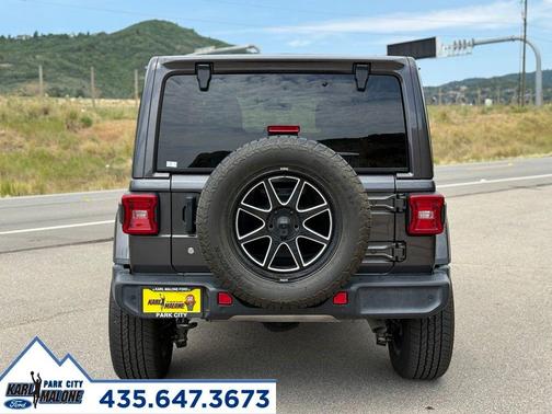 Granite Crystal Clearcoat Metallic 2020 Jeep Wrangler Unlimited Sahara