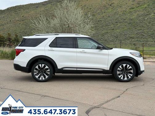Star White 2026 Ford Explorer Platinum