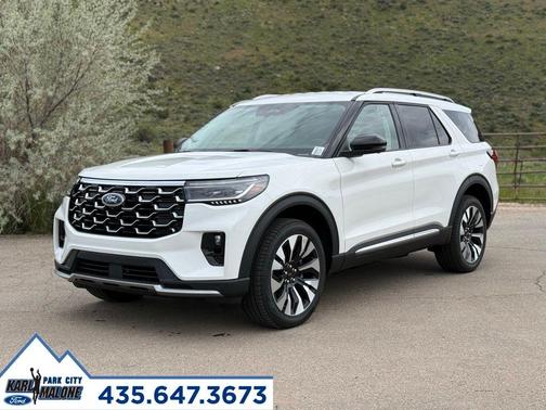 Star White 2026 Ford Explorer Platinum