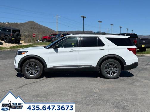 Oxford White 2021 Ford Explorer XLT