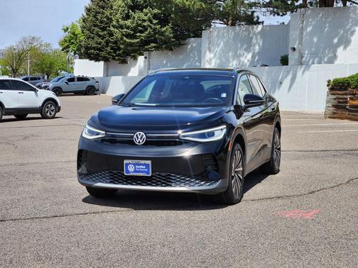 Deep Black Pearl Effect 2023 Volkswagen ID.4 Pro S Plus