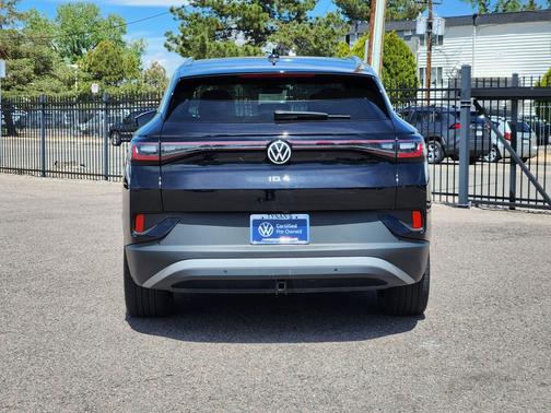 Deep Black Pearl Effect 2023 Volkswagen ID.4 Pro S Plus