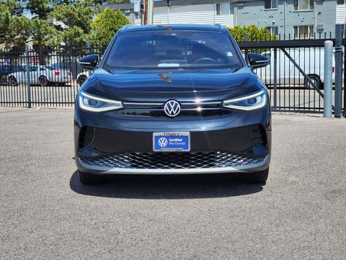 Deep Black Pearl Effect 2023 Volkswagen ID.4 Pro S Plus