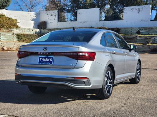 2025 Volkswagen Jetta 1.5T SE