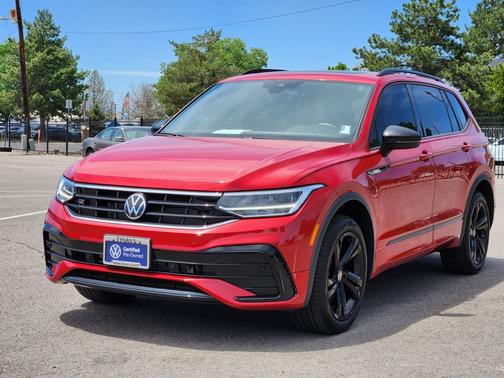 Kings Red 2024 Volkswagen Tiguan 2.0T SE R-Line Black
