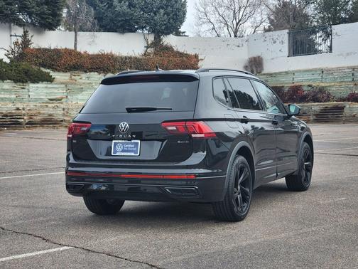 2024 Volkswagen Tiguan 2.0T SE R-Line Black