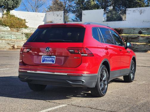 2024 Volkswagen Tiguan 2.0T SE