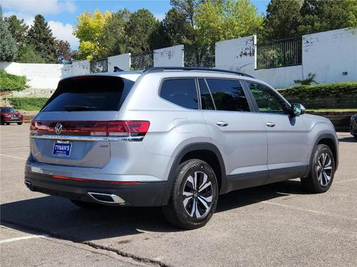 2024 Volkswagen Atlas 2.0T SE