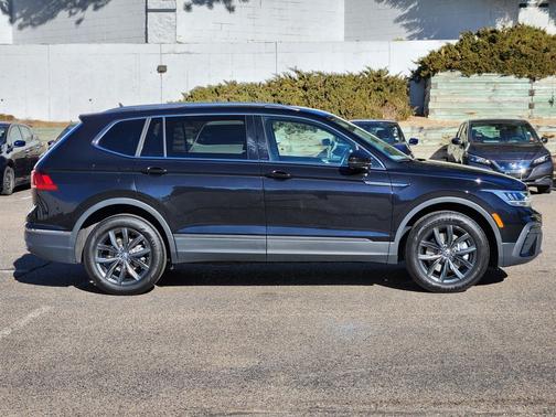 2024 Volkswagen Tiguan 2.0T SE
