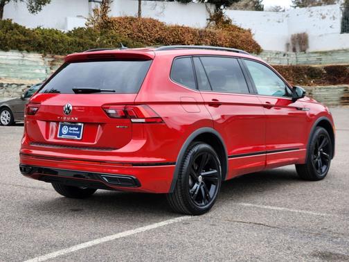 2024 Volkswagen Tiguan 2.0T SE R-Line Black