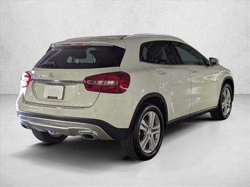 Cirrus White 2016 Mercedes-Benz GLA-Class GLA 250