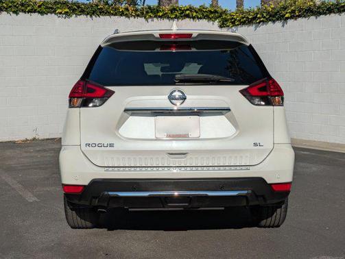 2020 Nissan Rogue SL