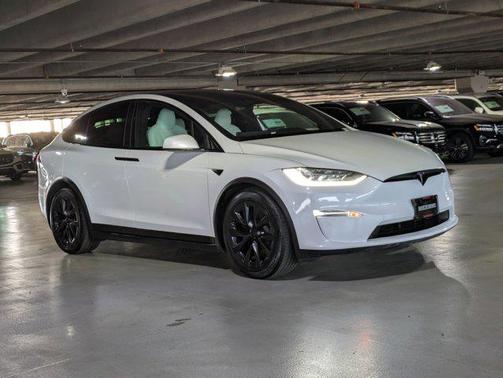2022 Tesla Model X AWD