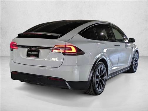 2022 Tesla Model X Dual Motor All-Wheel Drive