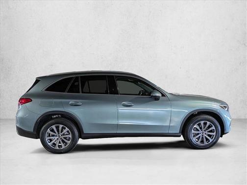 2025 Mercedes-Benz GLC 300 Base