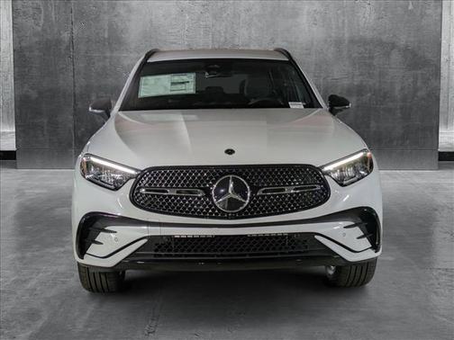 2025 Mercedes-Benz GLC 300 Base