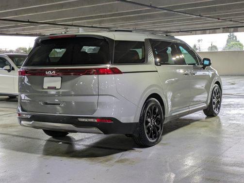 2023 Kia Carnival SX Prestige