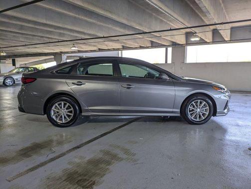 Machine Gray 2019 Hyundai SONATA SE